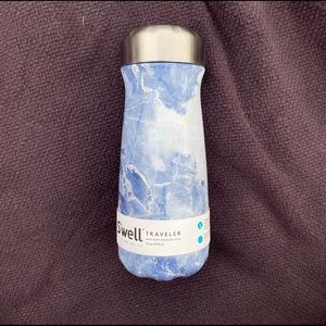 Swell Traveler coffee cup